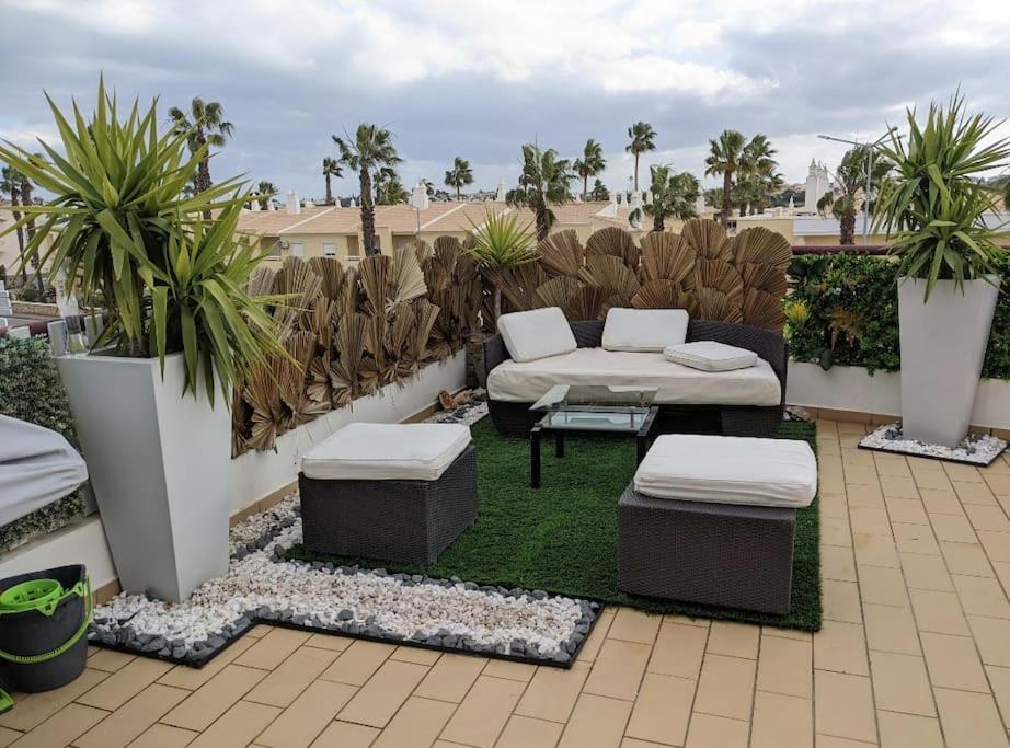 기아 Penthouse With Sea View & Private Terrace 아파트 외부 사진